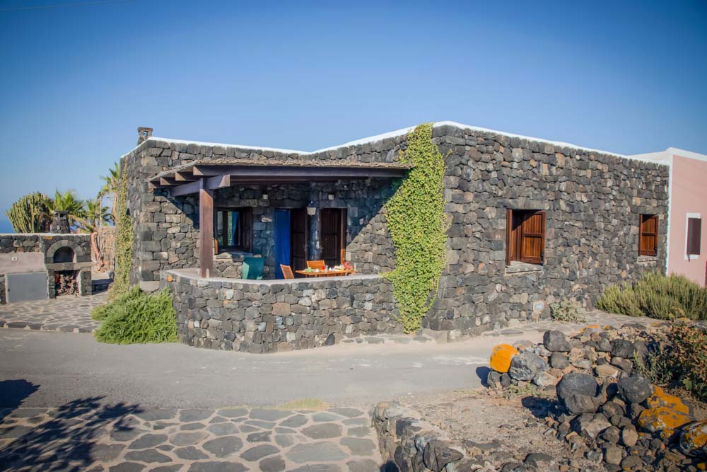 dammuso nesos khamma